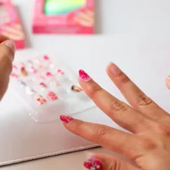 New DEPESCHE TOPModel Kunstnägel BEAUTY and ME